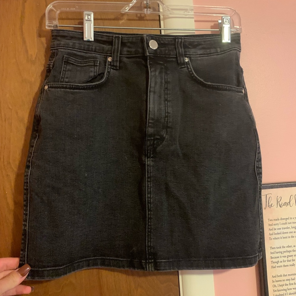 NWOT Black denim Zara skirt